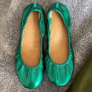 Tieks Green flats . Used. Good condition. Size 8